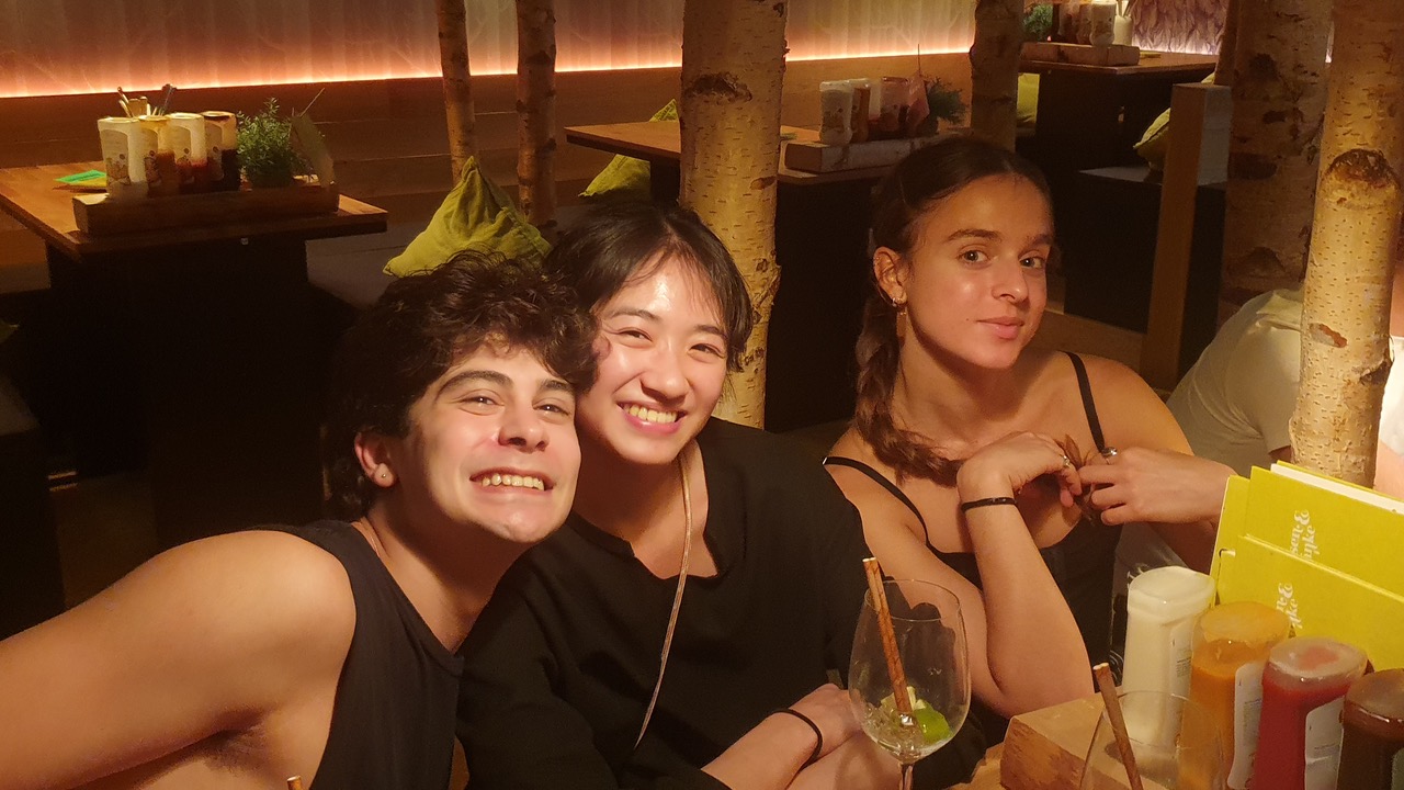 TänzerInnen Evan Iguanez, Mia Hsu und Maria Sayrach-Baró